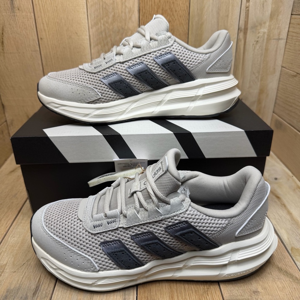 Adidas Astrastar Women's Trainer Athletic Shoes Gray Size 6 JQ6089 New with Box
